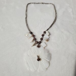 White Floral Pendant Necklace